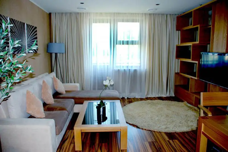 Premium Economy нөмірі